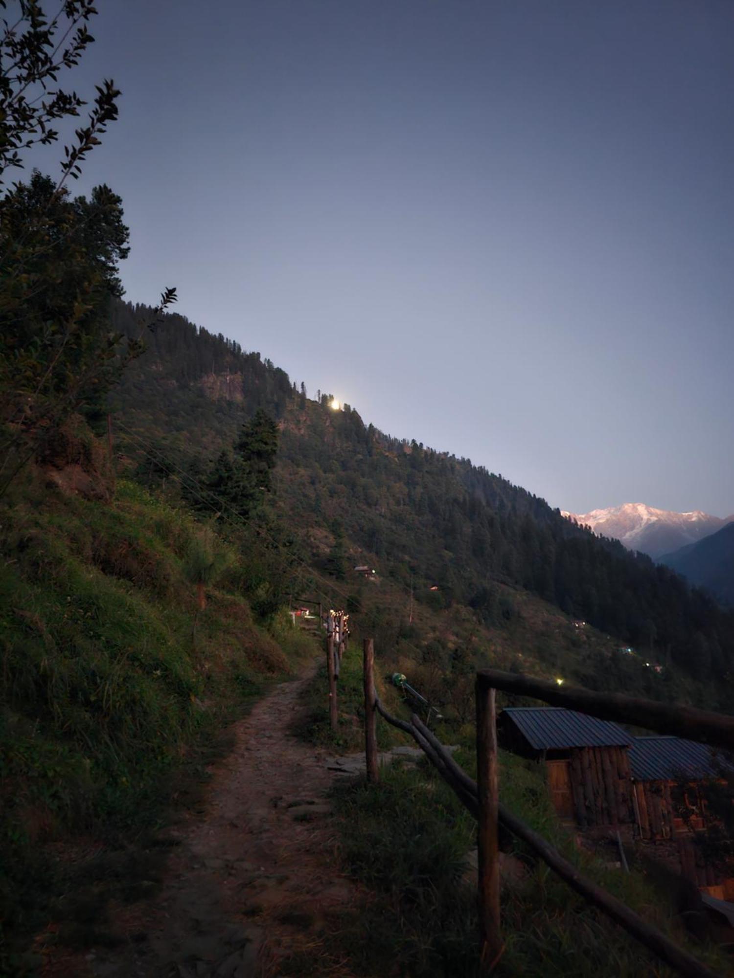 Parvatis Lap Luxury Hostel & Camps Kasol Εξωτερικό φωτογραφία